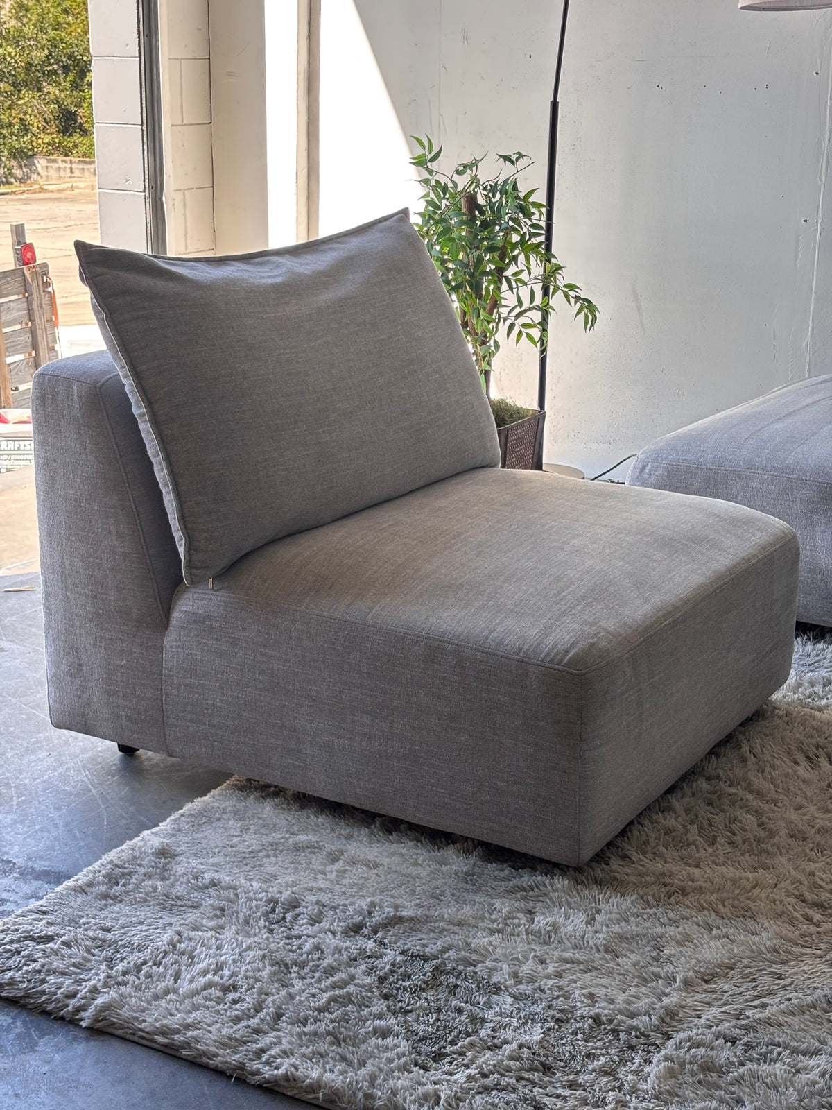 Modern Gray 3-Piece Sectional (Aiden & Ivy)