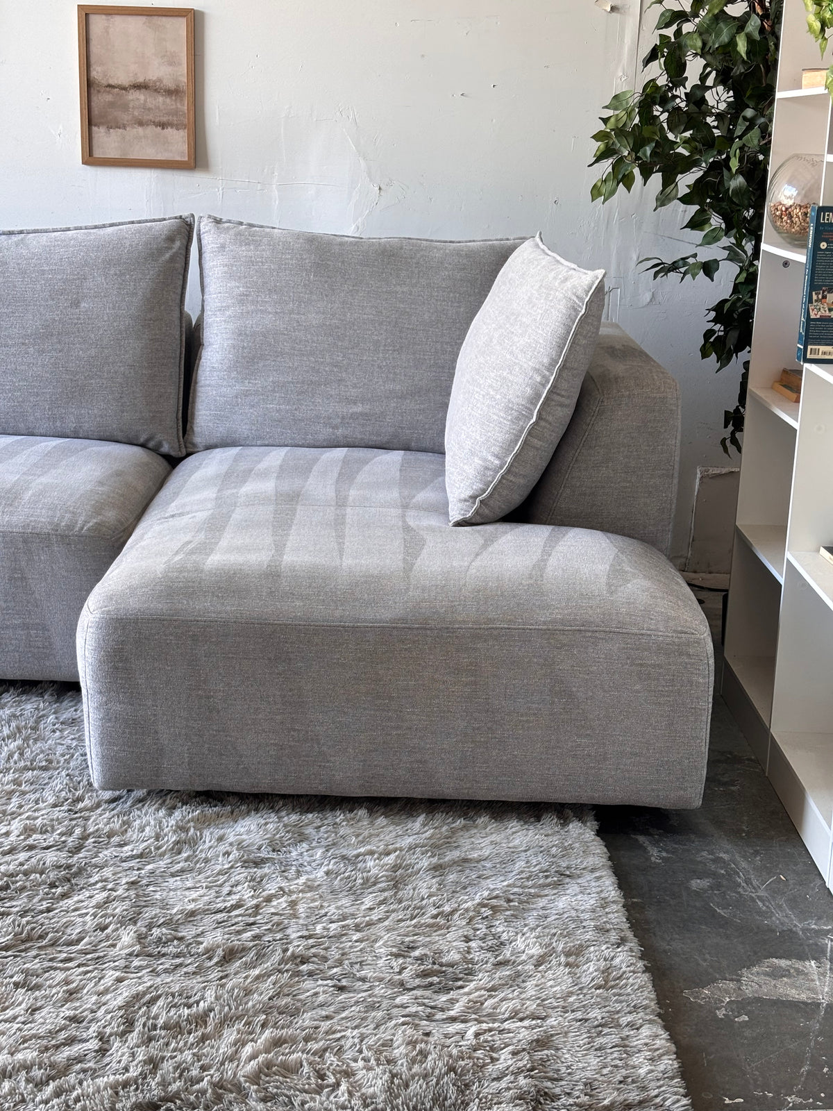 Modern Gray 3-Piece Sectional (Aiden & Ivy)
