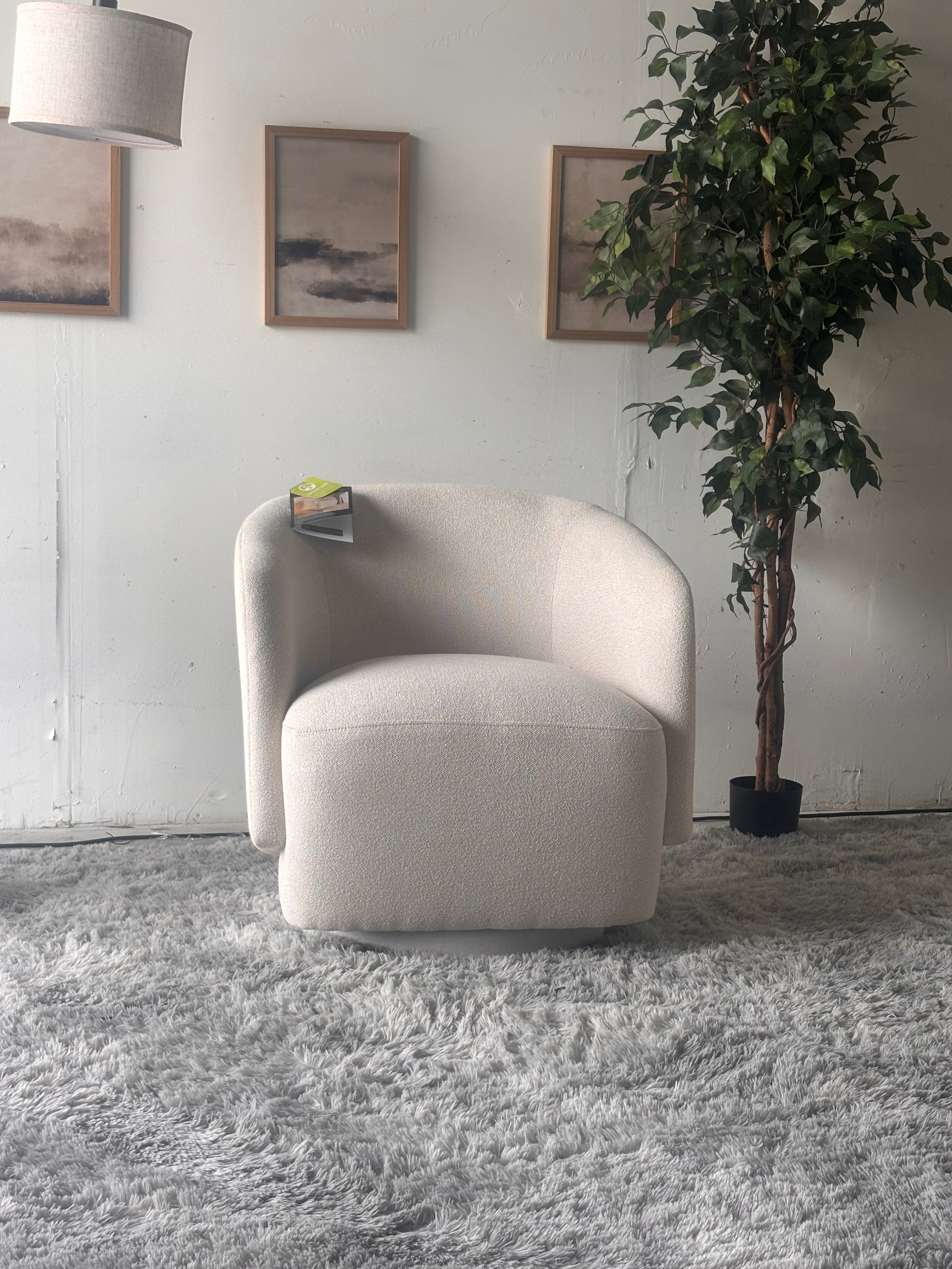 Bouclé Henredon Swivel Chair