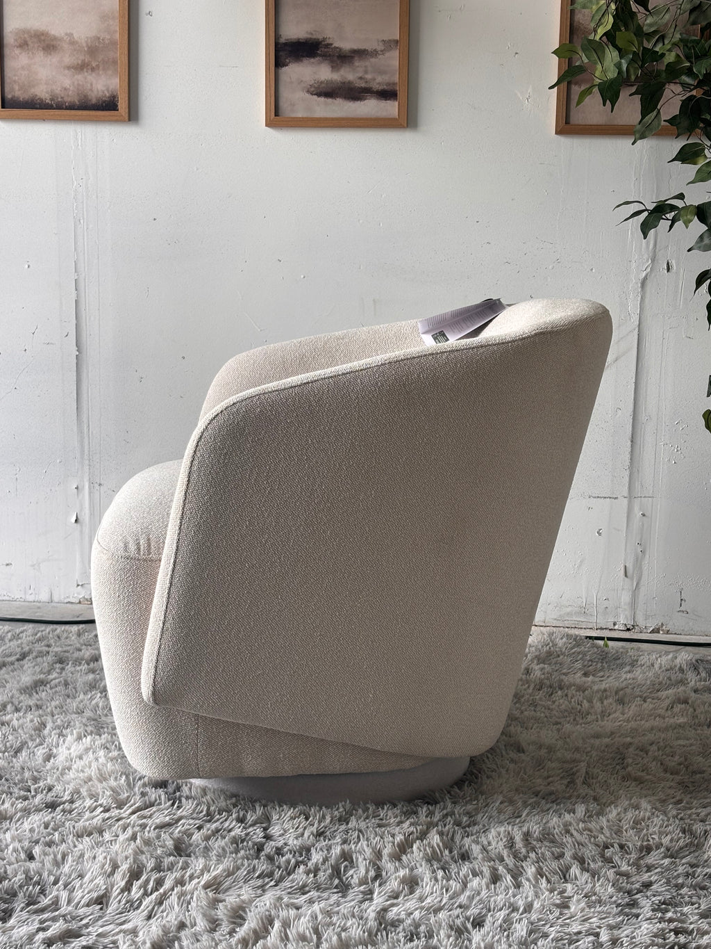 Bouclé Henredon Swivel Chair