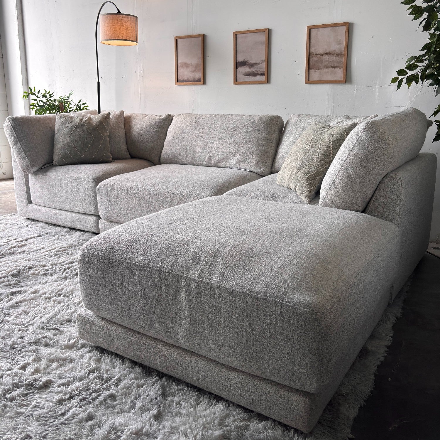 Aiden & Ivy Dayna 4-Piece Modular Sectional – Modern Lounge