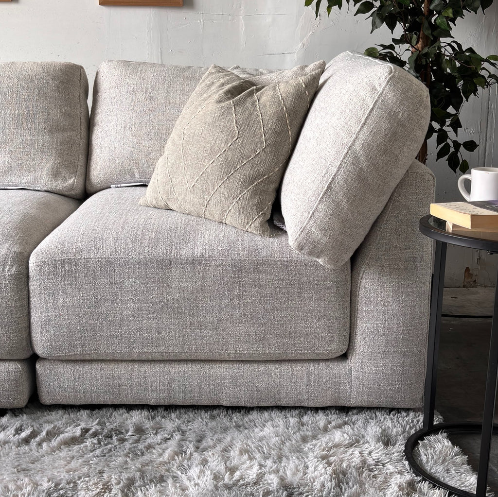 Aiden & Ivy Dayna 4-Piece Modular Sectional – Modern Lounge
