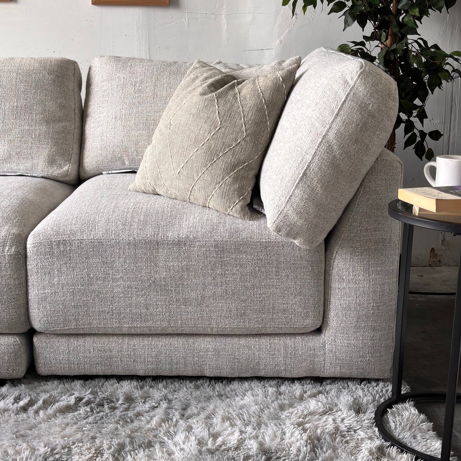 Aiden & Ivy Dayna 4-Piece Modular Sectional – Modern Lounge