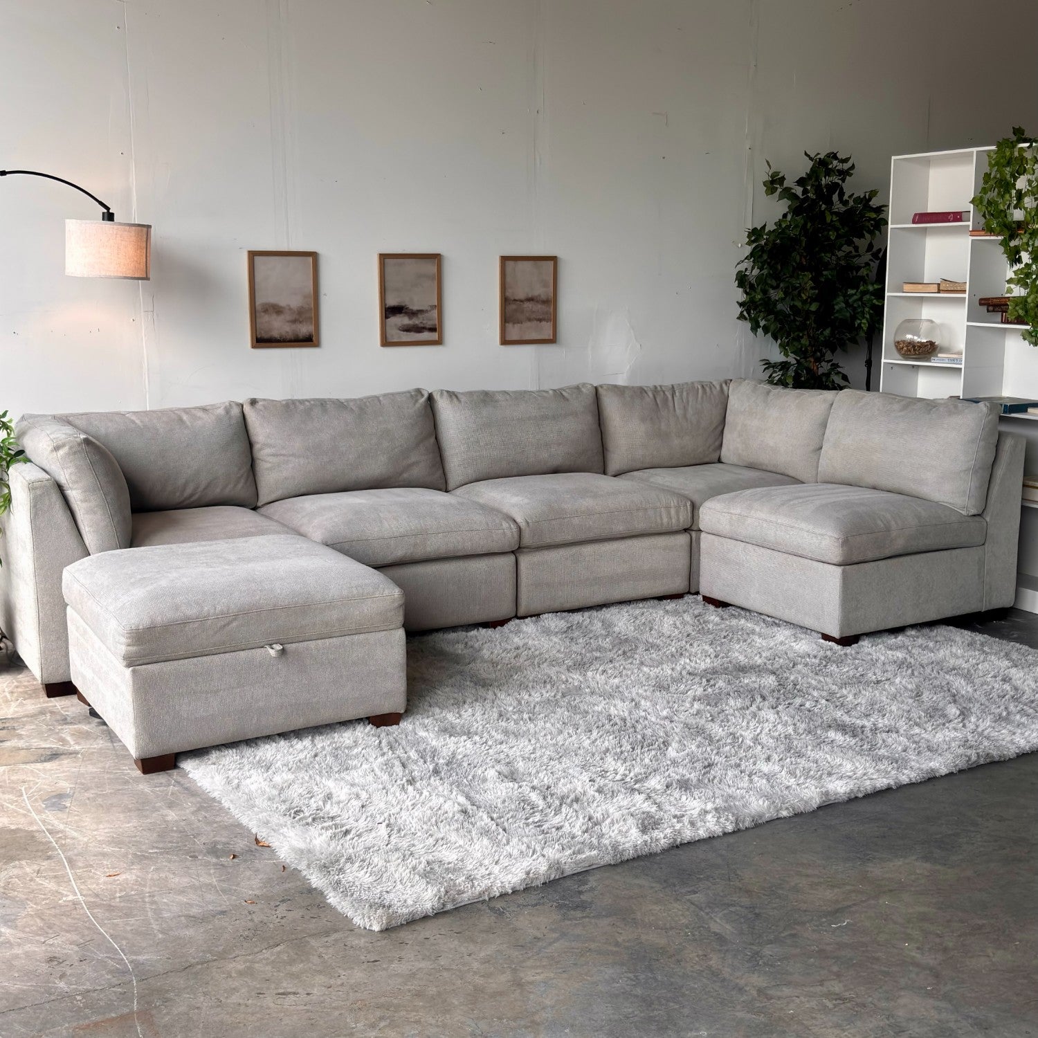 Beige Modular Thomasville "Tisdale" Sectional with Storage Ottoman - Modular Comfort
