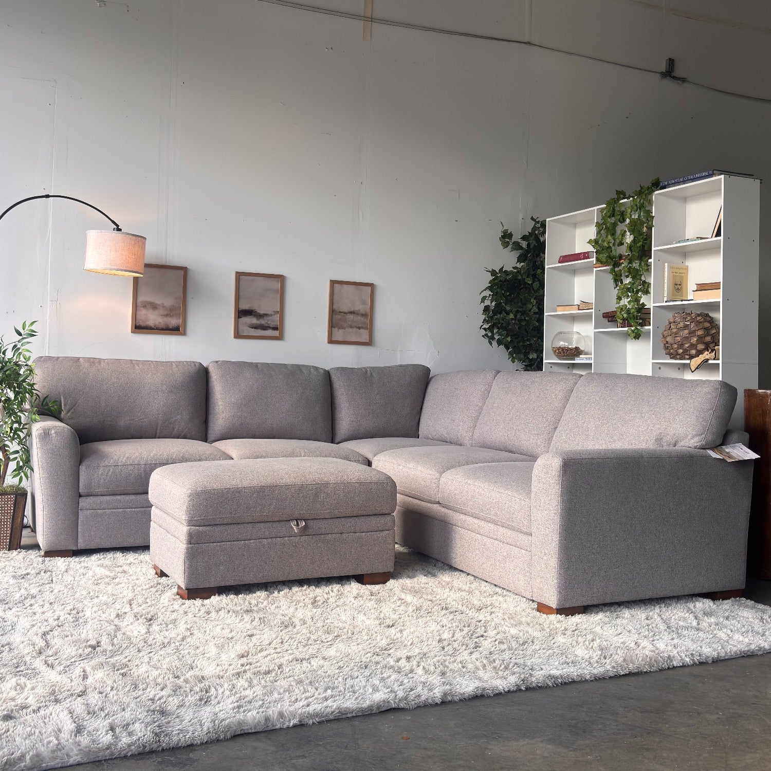 New Gray Thomasville Sectional with Storage Ottoman-FREE Delivery!
